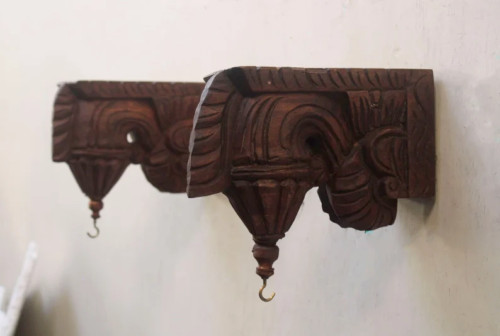 Pair corbel wall - pair, hanging