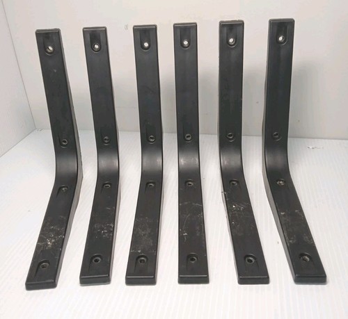 Shelf brackets x 7 - 6, 7"